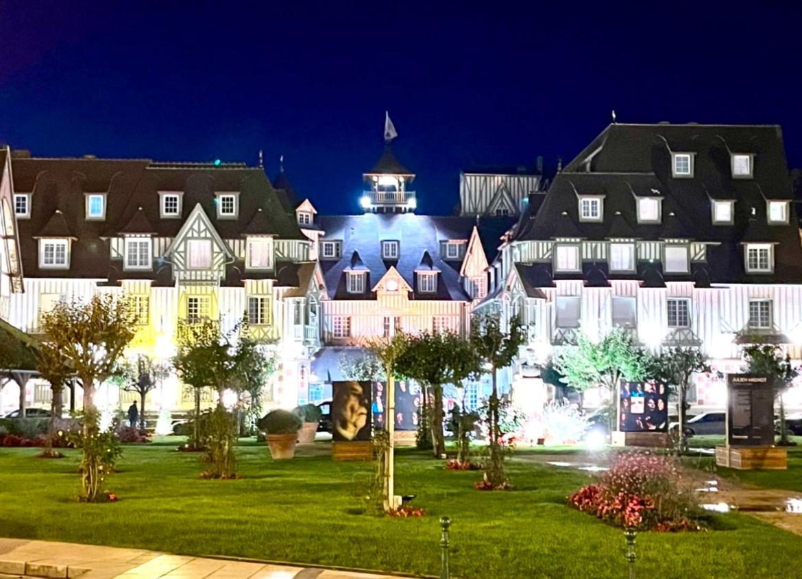 Charmante Maison Pecheurs, 141 M2 ทรูวิลล์-ซูร์-แมร์ ภายนอก รูปภาพ